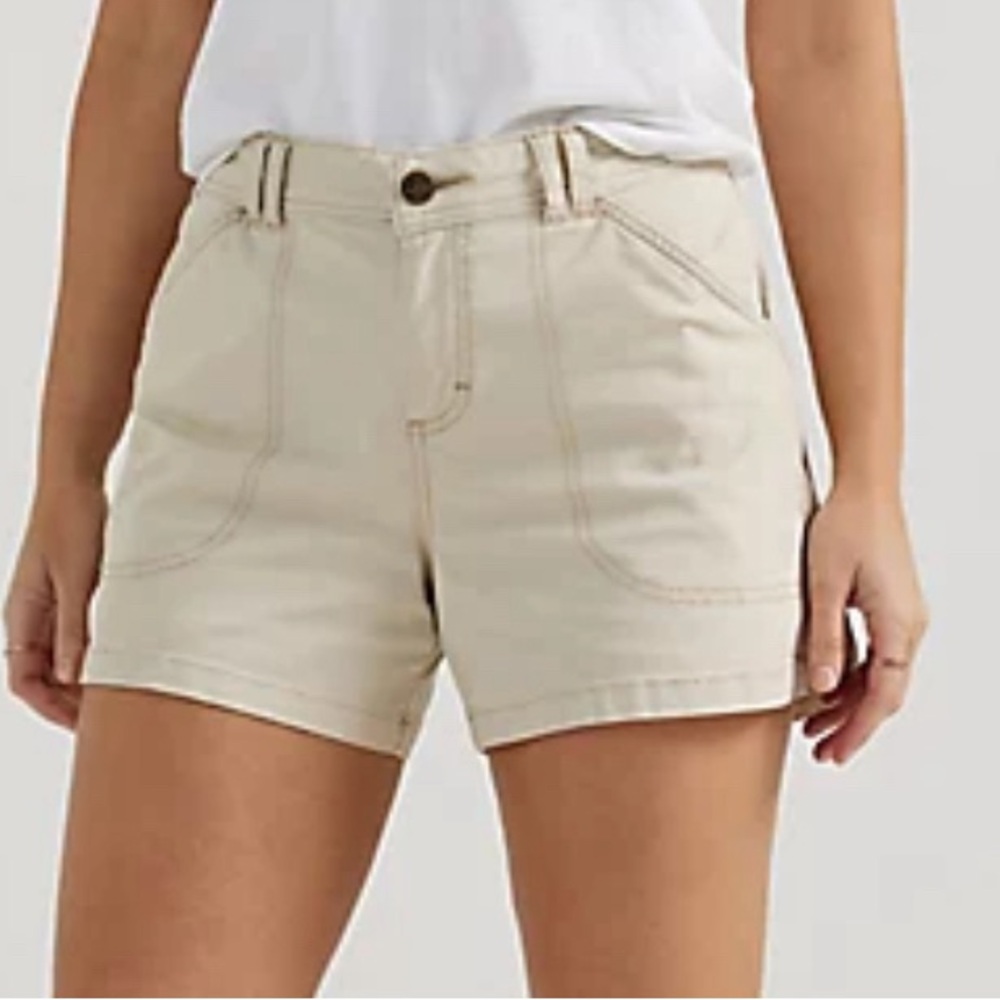 NEW Lee Legendary Carpenter Short. Size 16